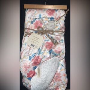 Baby Blanket Tiny Garden Floral Reversible Sherpa new